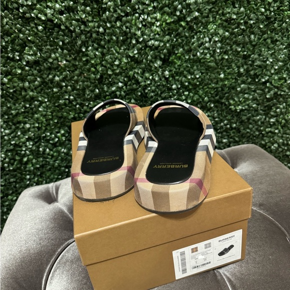 Burberry buckingham birch brown check sandals - Picture 1 of 5